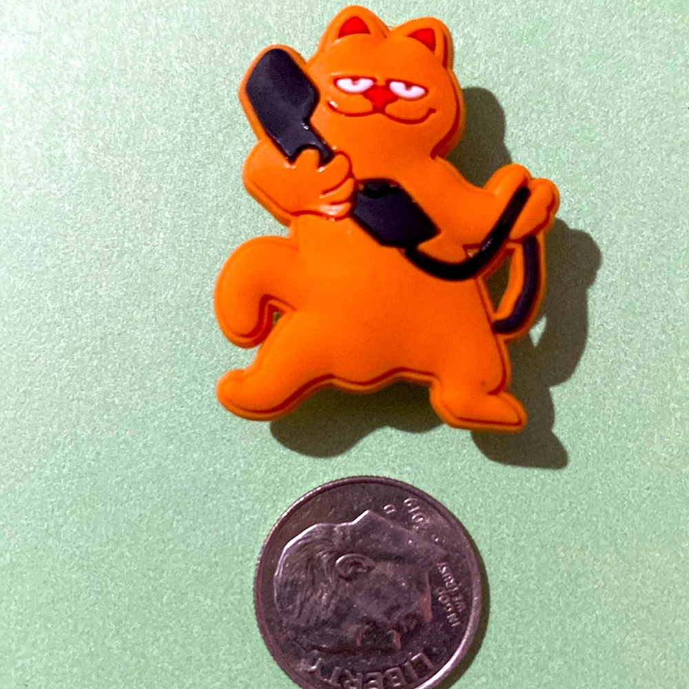 (10 for $15) Garfield Croc Charms